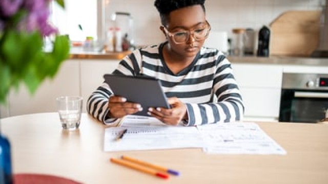 1 Beaten-Down S&P 500 Dividend Stock to Buy in June and Hold For a Decade or Longer