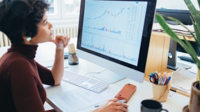 1 Reason to Buy Dell Technologies Stock, and 1 Reason to Sell