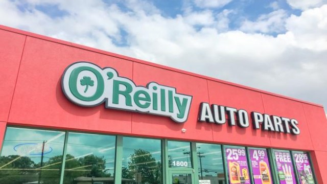 2 Auto Parts Retailers Worth Watching on Industry Strength