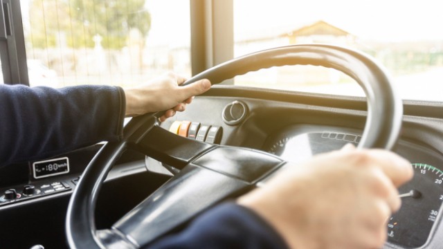 2 Auto Retailers Worth Watching Despite Industry Challenges