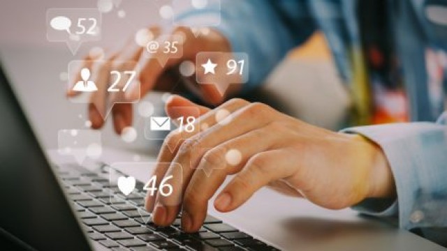 https://images.financialmodelingprep.com/news/2-etfs-that-tap-into-millennial-influence-on-social-20211220.jpg