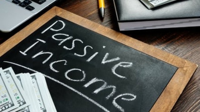 2 High-Yield Dividend ETFs to Buy to Generate Passive Income