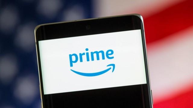 2 Reasons to Own Amazon