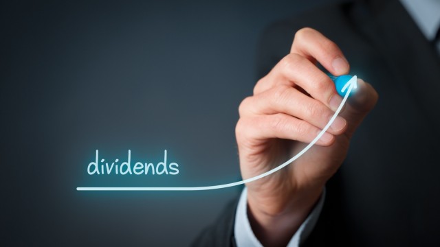 3 Dividend Stocks Earning Praise From Top Wall Street Analysts
