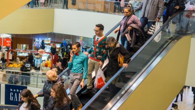 3 ETF Areas to Win Despite Flat Retail Sales in April