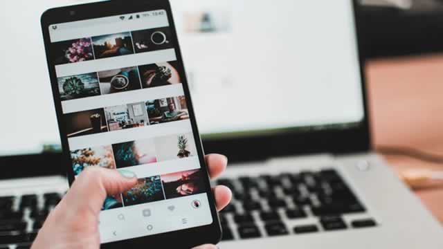 3 Internet Software Stocks to Buy From a Prospering Industry