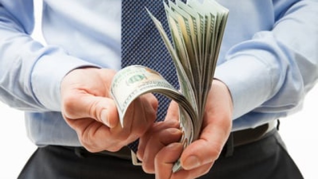 3 Ultra-High-Yield Dividend Stocks Billionaires Are Sinking Their Teeth Into