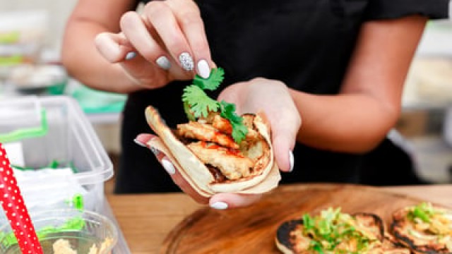 4 Reasons to Buy Cava Stock Like There's No Tomorrow