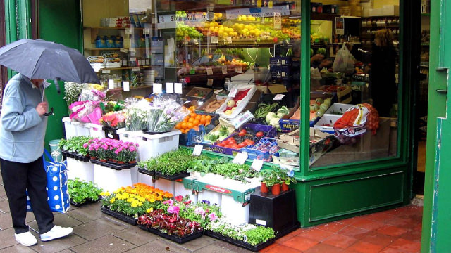 4 Retail Discount Stocks With Potential to Beat Industry Blues