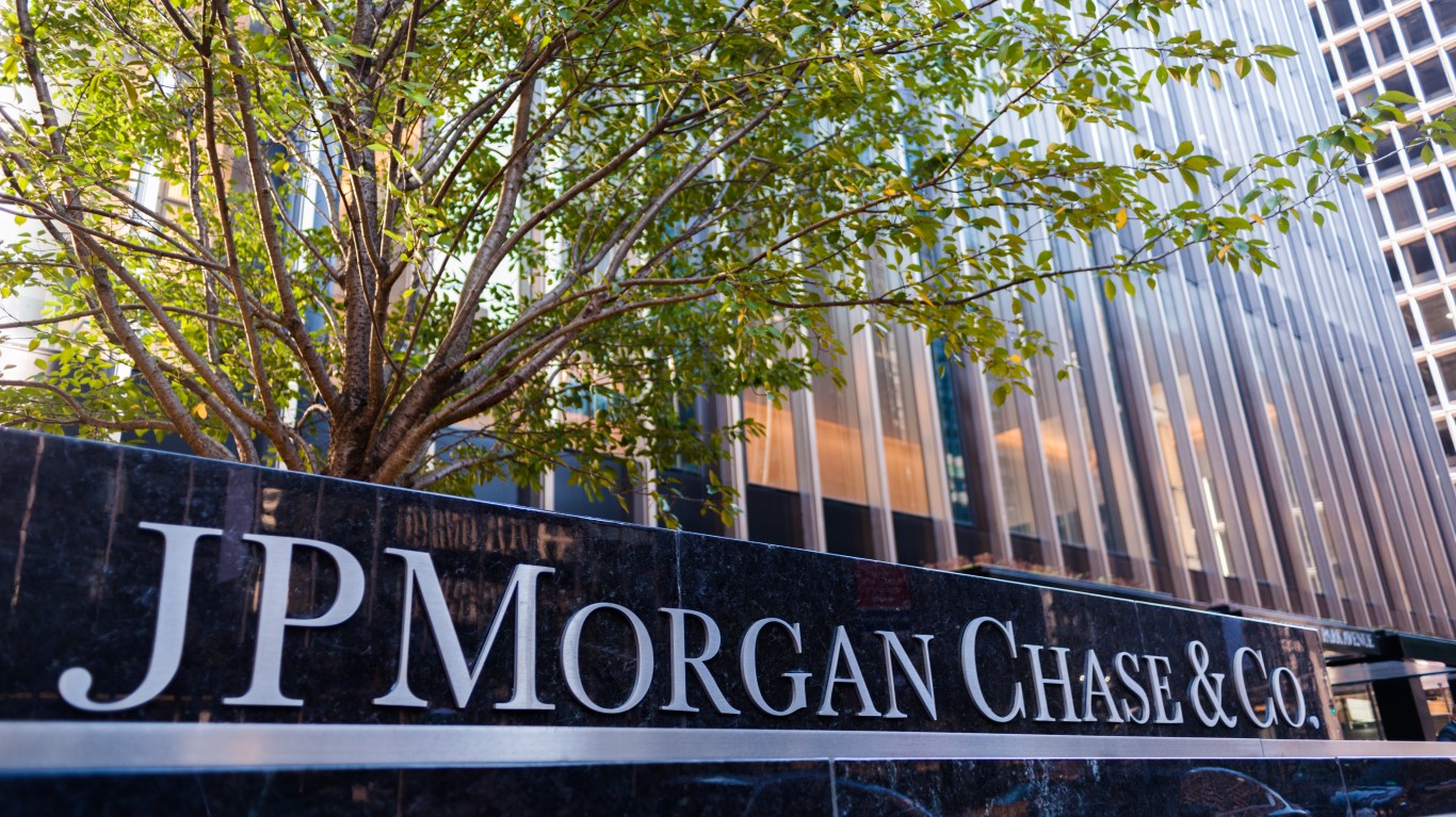 4 Stocks Where Rising Yields Come From Bigger Dividend Checks, Not Falling Prices