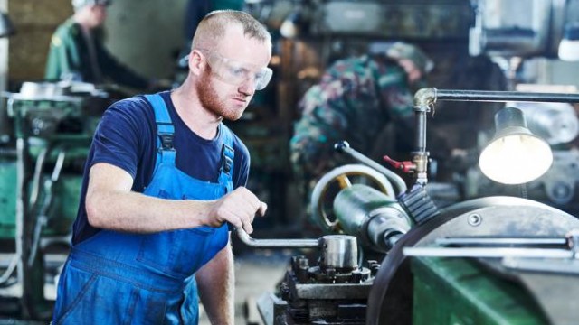 5 Manufacturing Stocks to Buy Despite Mixed PMI in May