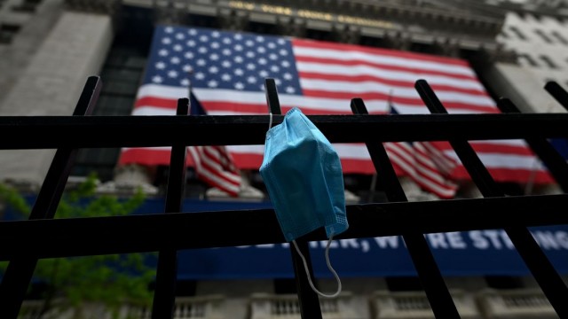 6 Dividend Stocks With Yields Higher Than the 10-Year Treasury