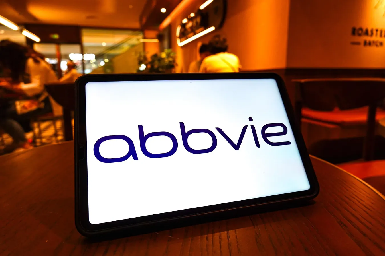 ABBV Stock vs. Eli Lilly & Merck