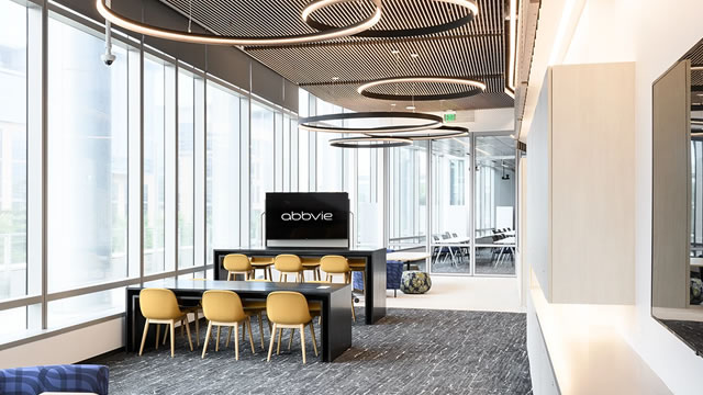 AbbVie Q1 Earnings Loom: Buy or Sell the Stock Ahead of Results?