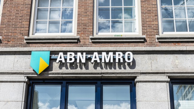 ABN AMRO to Buy Private German Bank for EUR672 Million