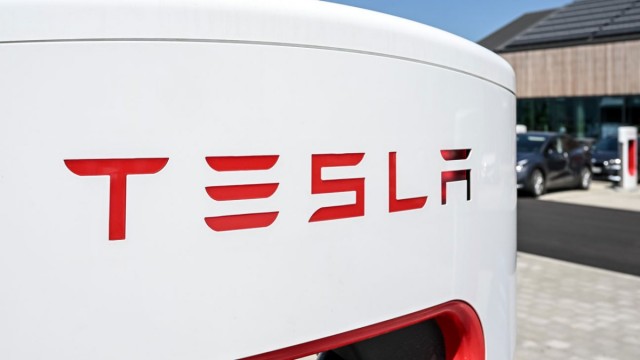 Ahead of Tesla's big shareholder vote, let's re-read the judge's opinion that got us here