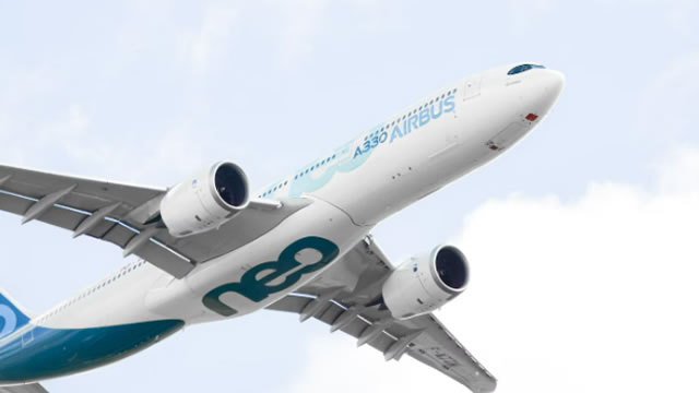 Airbus Hands Over First A350-1000 to STARLUX, Boosts A350 Program