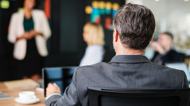 AJG Outperforms Industry, Trades at Premium: How to Play the Stock