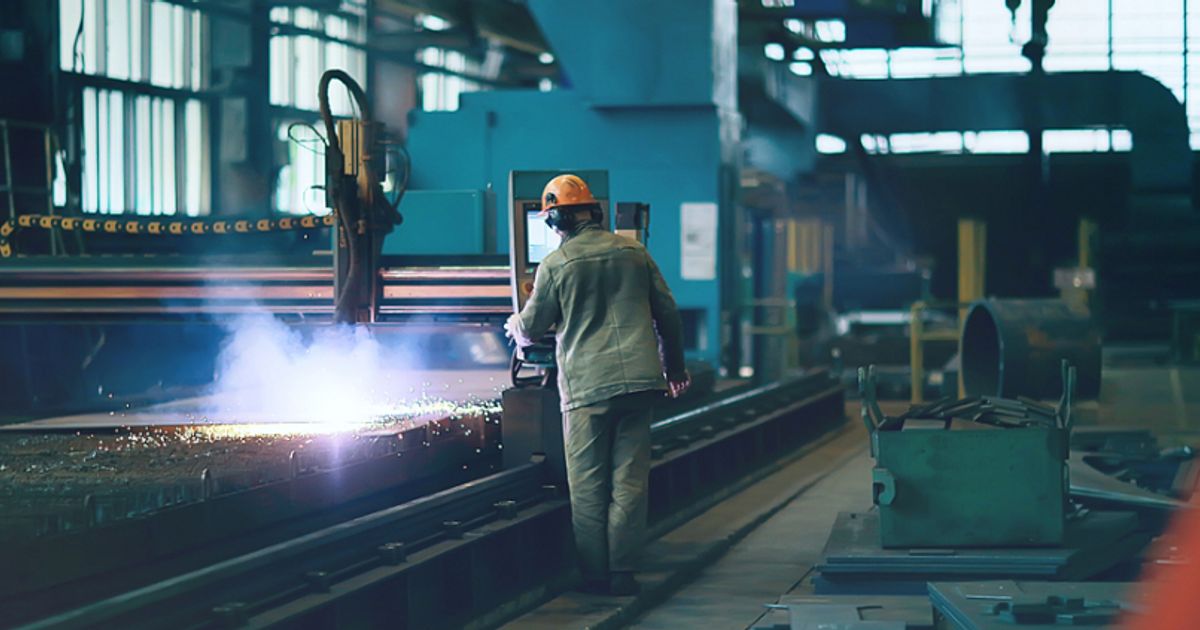 Alcoa leads aluminium rally after Iranian strikes hit gulf smelters