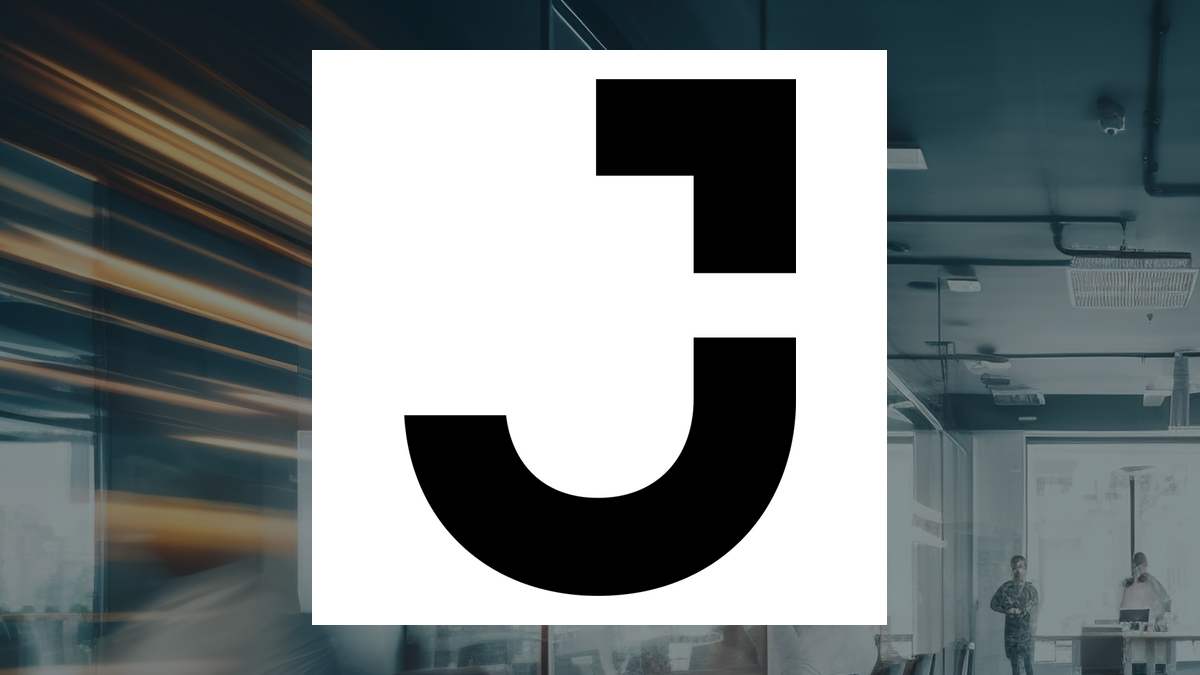 Allspring Global Investments Holdings LLC Sells 115,813 Shares of Jacobs Solutions Inc. $J