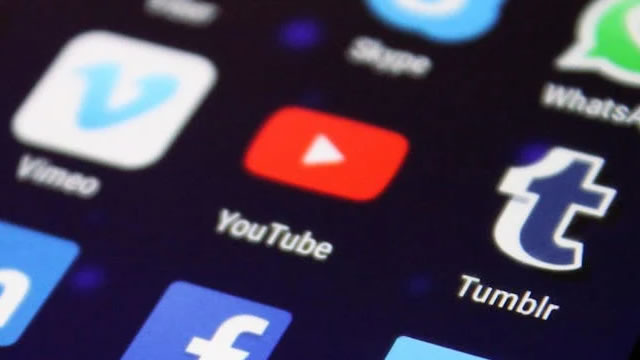 Alphabet Inc. (GOOGL) is Attracting Investor Attention: Here is What You Should Know