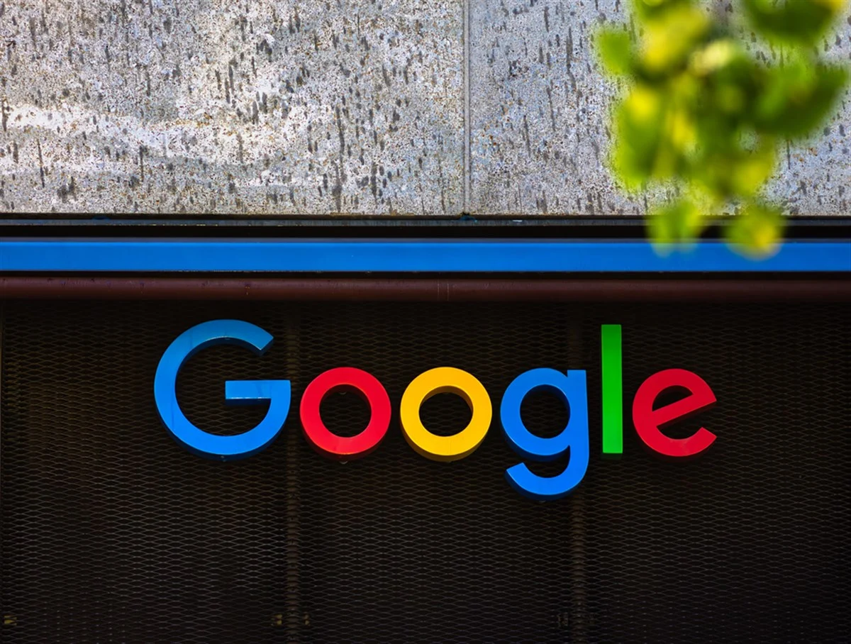 Alphabet: The AI Powerhouse Driving Markets Into 2026