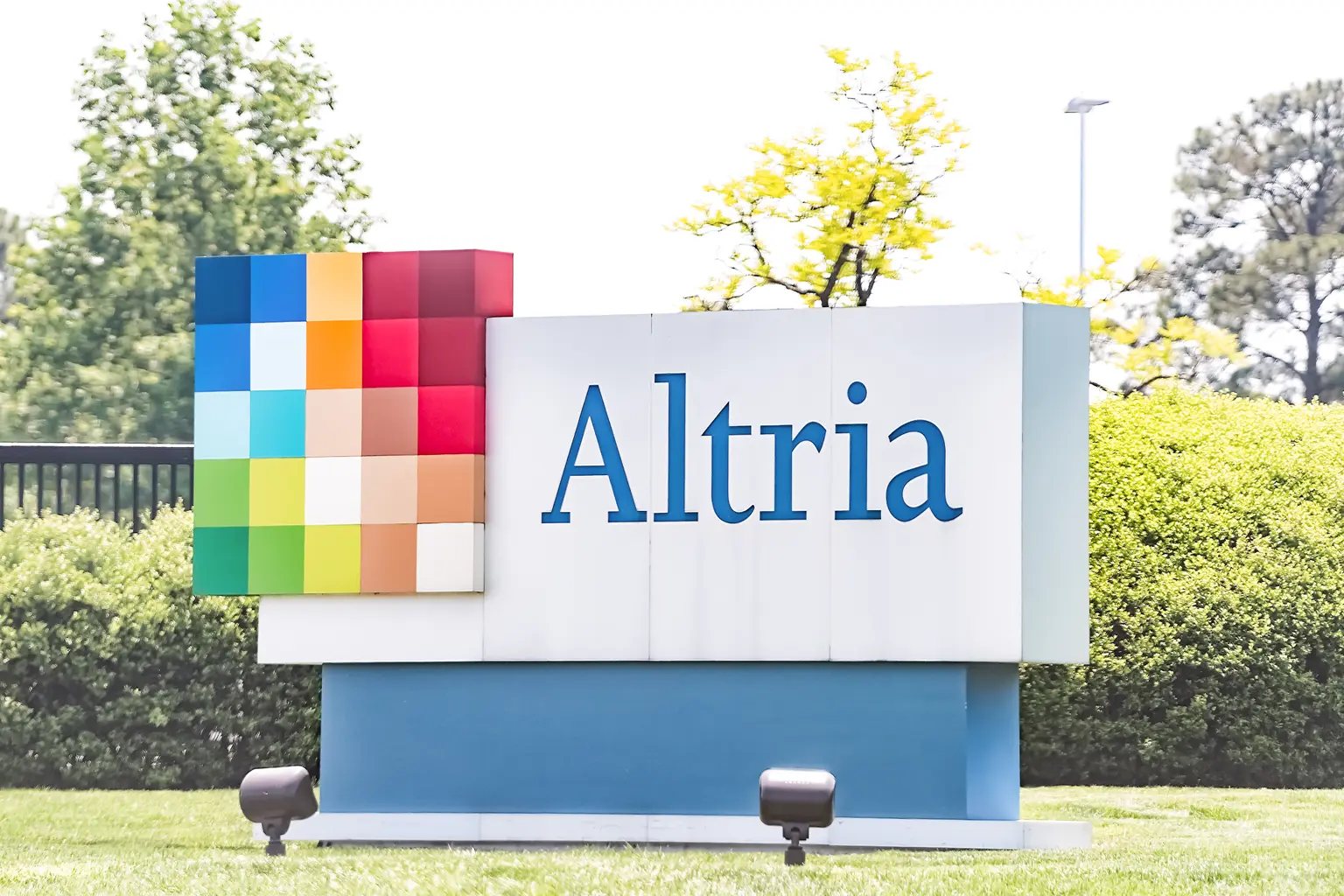 Изображение статьи об акциях Altria: отличная рентабельность, высокие дивиденды, но нет потенциала роста