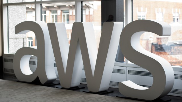 Amazon cuts NVIDIA orders in anticipation of latest chip