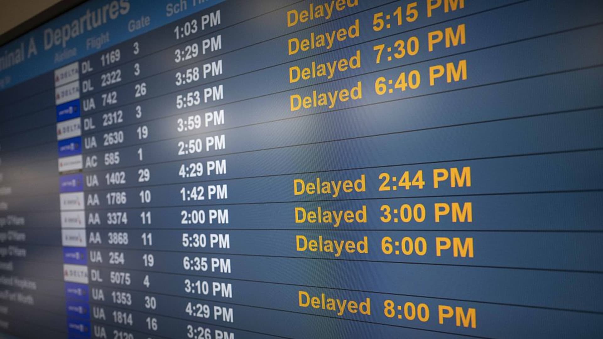 Amazon Web Services outage hits airline websites, other major sites