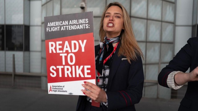 American Airlines Flight Attendants Reject Immediate Pay Raise As Tension Mounts