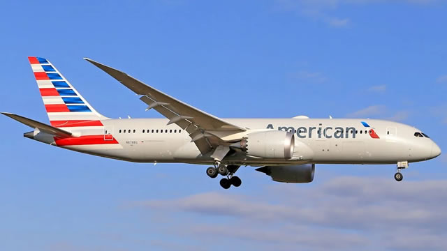 American Airlines shares fall as fuel costs weigh on third-quarter outlook despite earnings beat