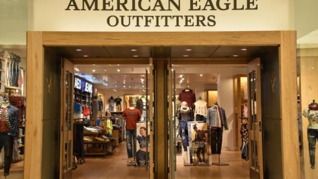 American Eagle (AEO) Q1 Earnings Beat Estimates, Revenues Miss