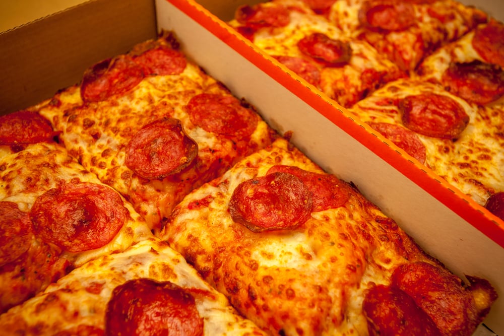 America's Pizza Business Is Feeling The Squeeze As Another Chain Files For Bankruptcy While Domino's, Papa John's Warn Consumers Are Pulling Back