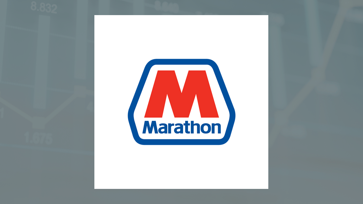 Ameriprise Financial Inc. Sells 537,272 Shares of Marathon Petroleum Corporation $MPC