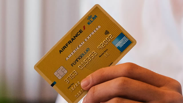 AmEx profit beats estimate on robust customer spending