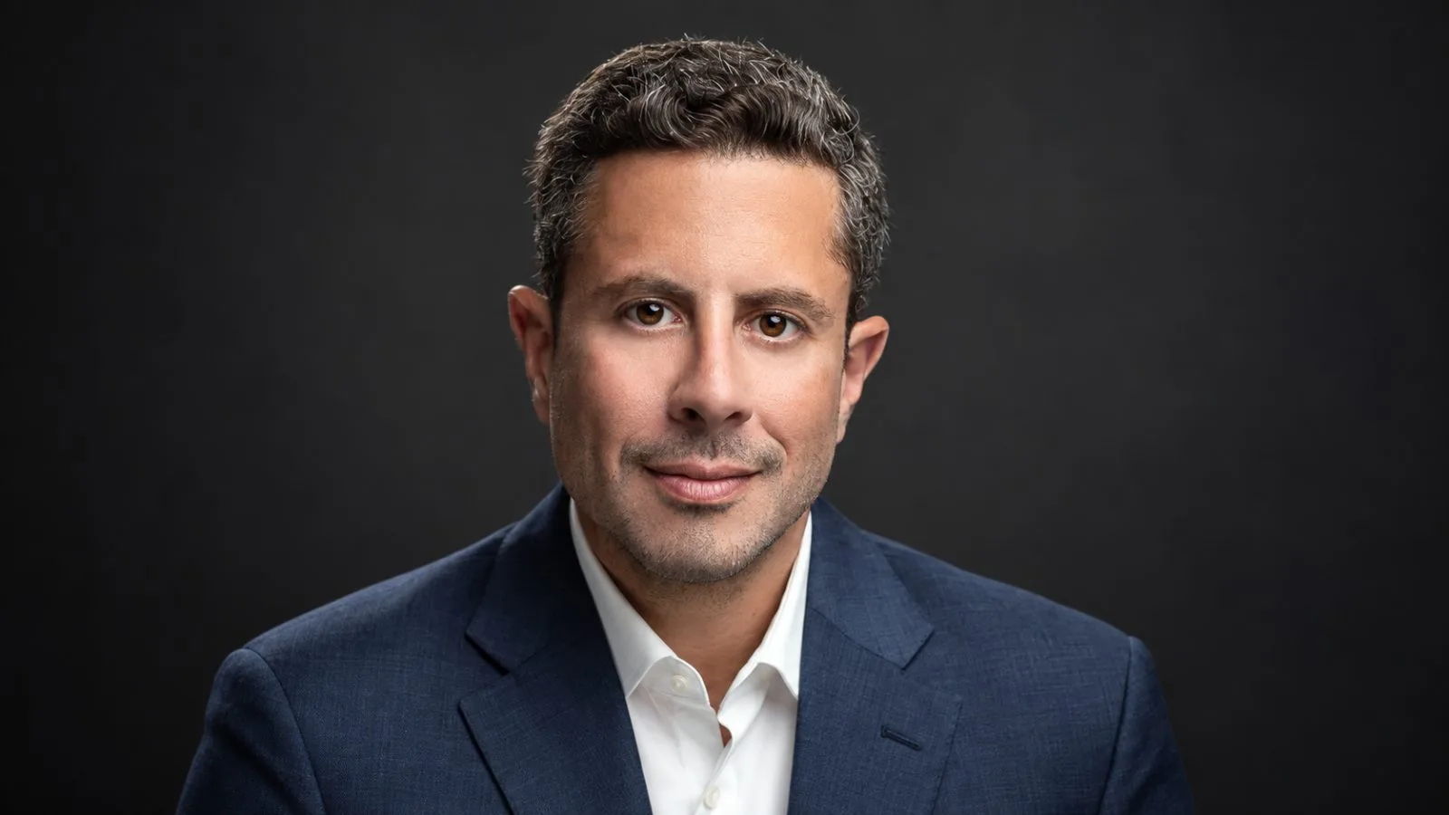 Ammous Says Bitcoin Could Surpass Gold and Become Less Volatile