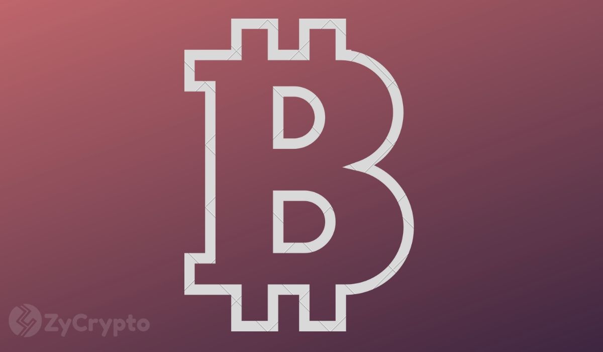 Analyst Eyes Parabolic Move above $300,000 as Bitcoin Holds Critical Macro Support