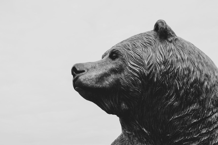 Analyst Forecasts More Pain For XRP In Q2 – How Much Lower Can It Go?