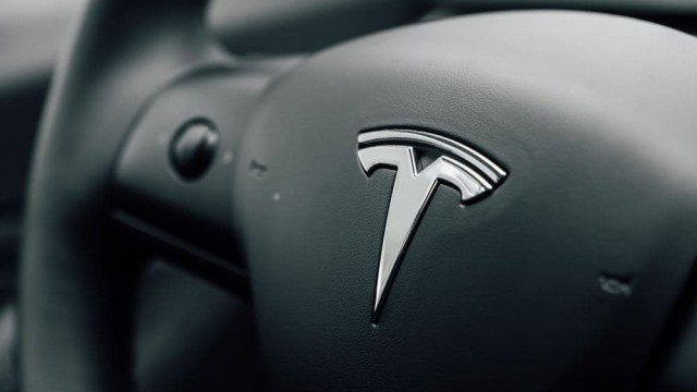 Analyst revises Tesla stock price target