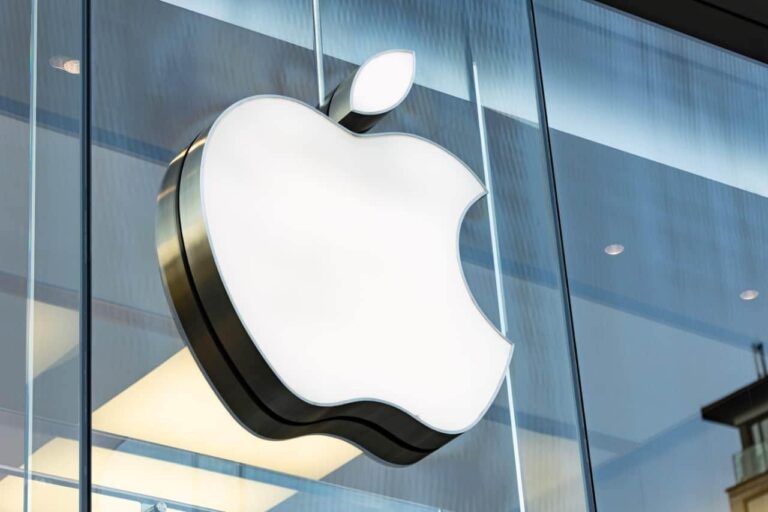 Analyst upgrades Apple stock rating