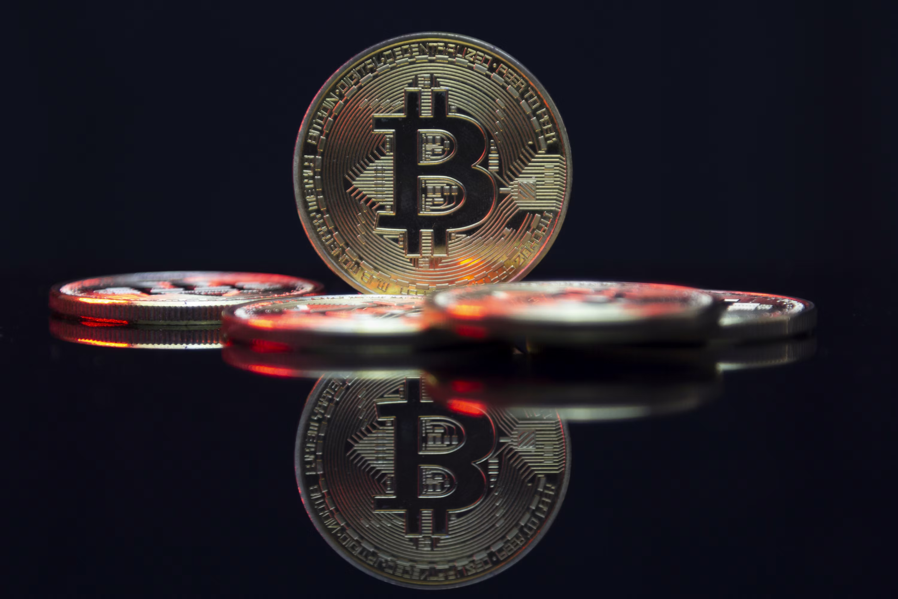 Analyst Who Called Bitcoin's Top Correctly Now Predicting The Bottom