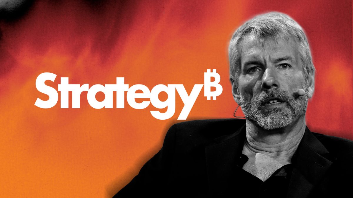 Analysts back Strategy's cash buildup as Saylor shifts from ‘100% bitcoin' approach