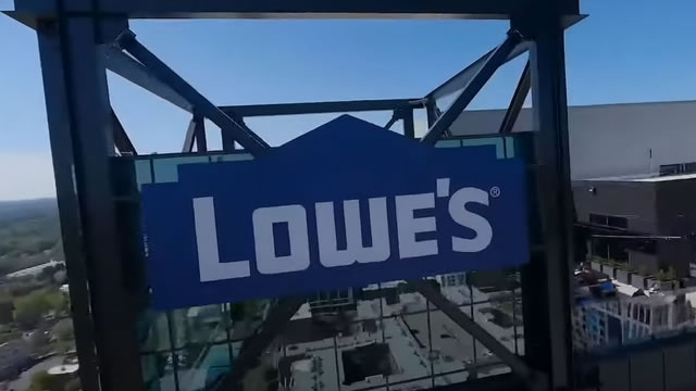 Analysts Estimate Lowe's (LOW) to Report a Decline in Earnings: What to Look Out for