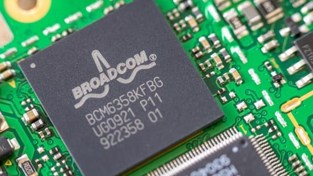 Analysts revise Broadcom stock price target after earnings