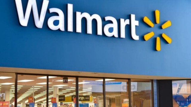 Analysts revise Walmart (WMT) stock price target