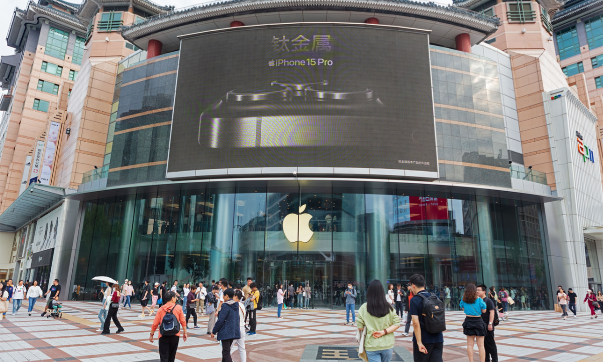 Apple Enjoys Sales Boost in China Amid Market Downturn