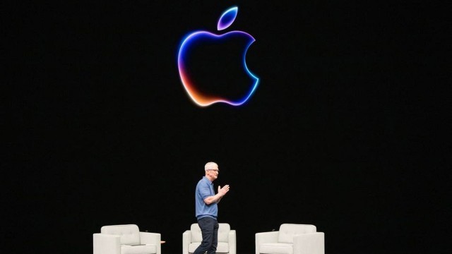 Apple Stock Hits All-Time High—Minting $200 Billion AI Rally