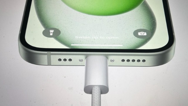 Apple's new mojo reignites 'race for $4 trillion market cap', says Wedbush's Ives