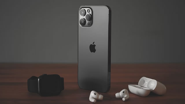 Apple's quarterlies: A glass half-full event, broker says