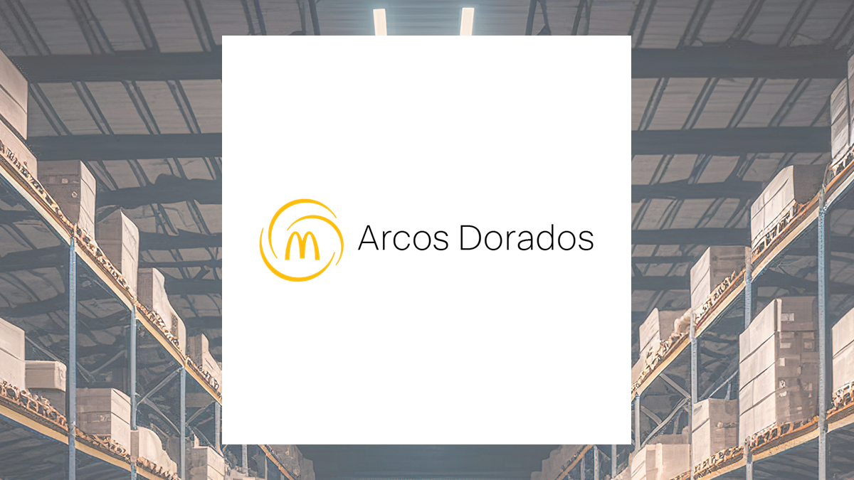 Arcos Dorados (NYSE:ARCO) Share Price Passes Above Two Hundred Day Moving Average   – What’s Next?
